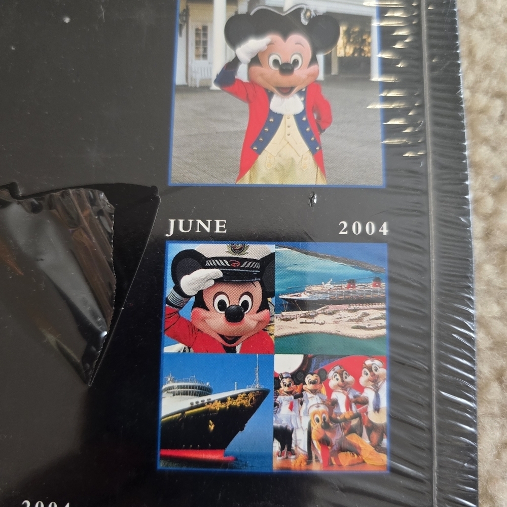 2004 Walt Disney World Epcot Center Calendar Magic Kingdom Vintage - Picture 9 of 16